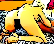 Elle se masturbe et lui suce la bite comme une bête sauvage.